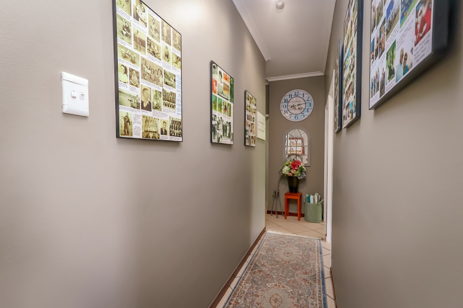 3 Bedroom Property for Sale in The Coves North West